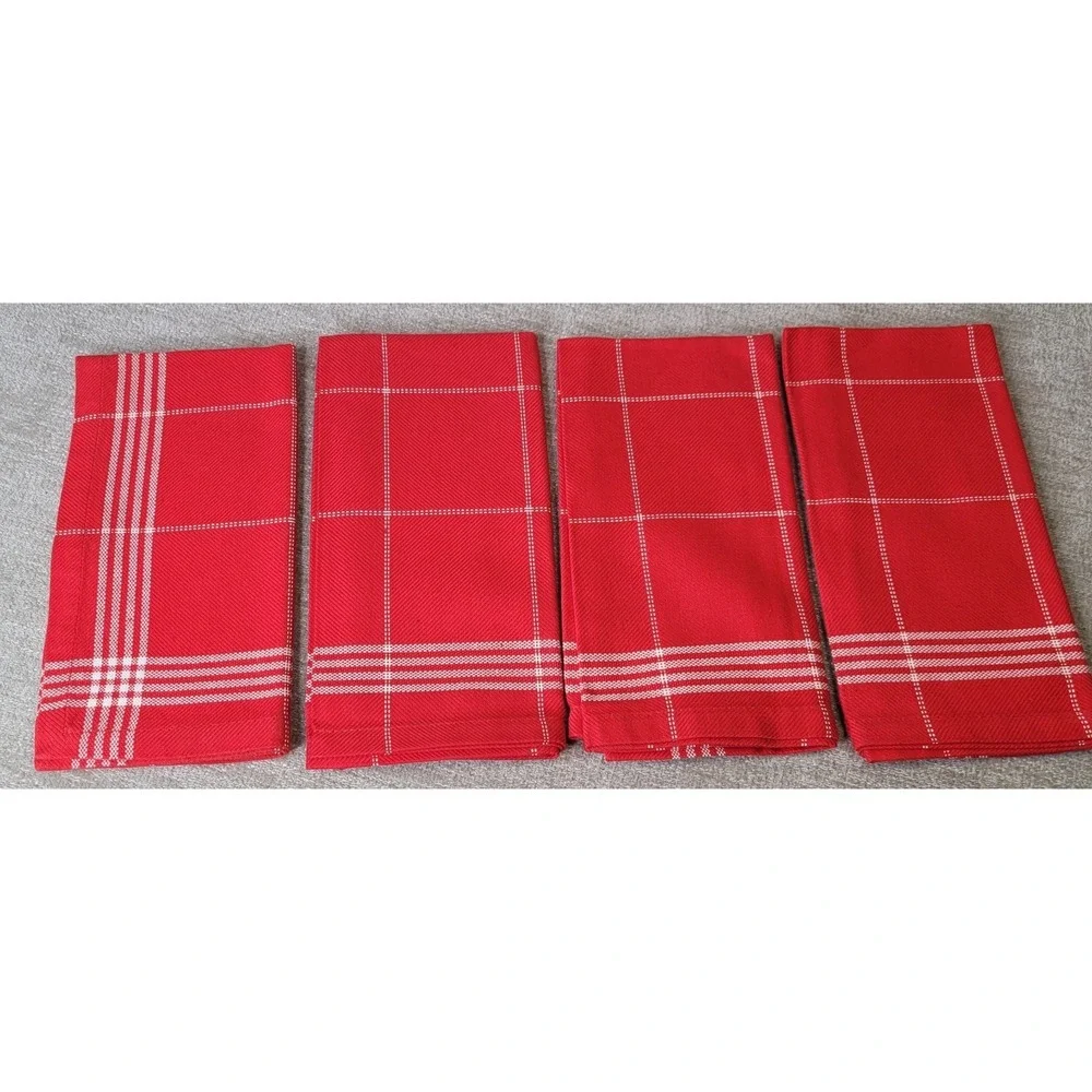 Williams Sonoma 70x90 Tablecloth w/ 4 Matching Napkins Red White Picnic Spring